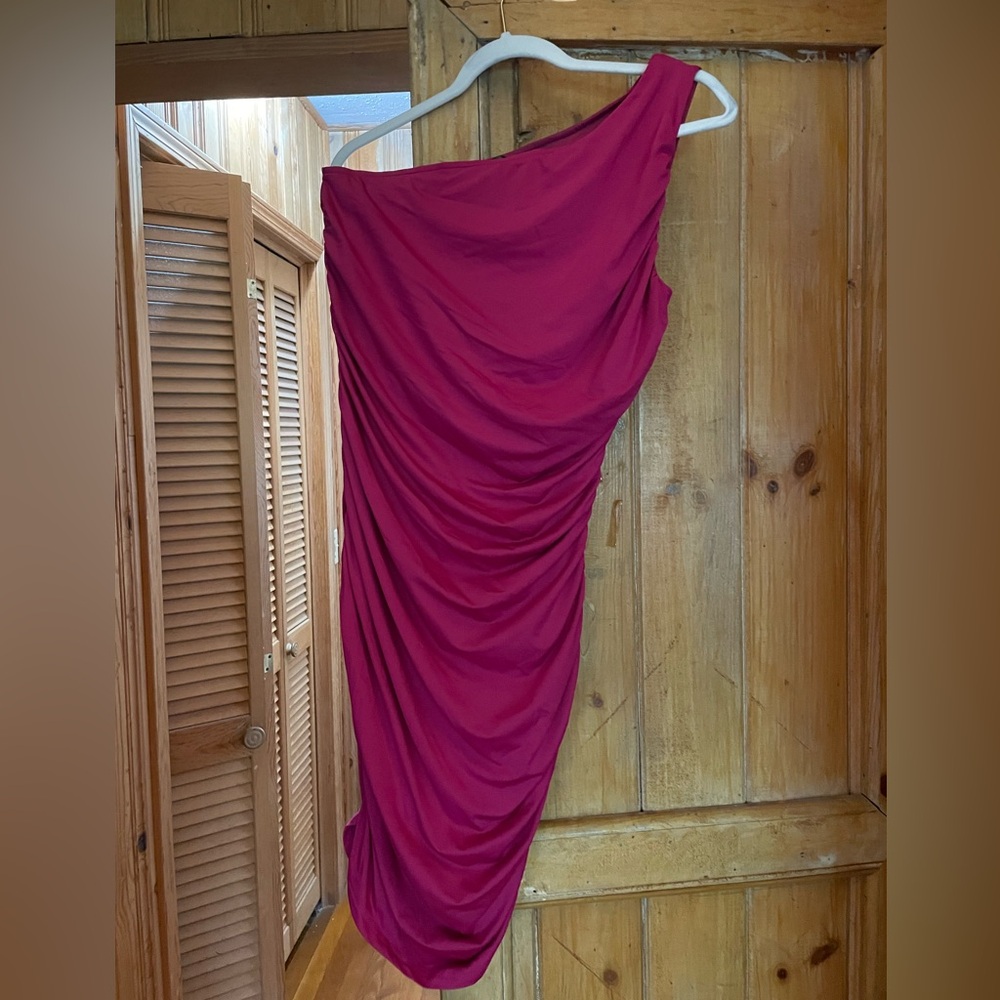 Elegant One-Shoulder Pink Dress